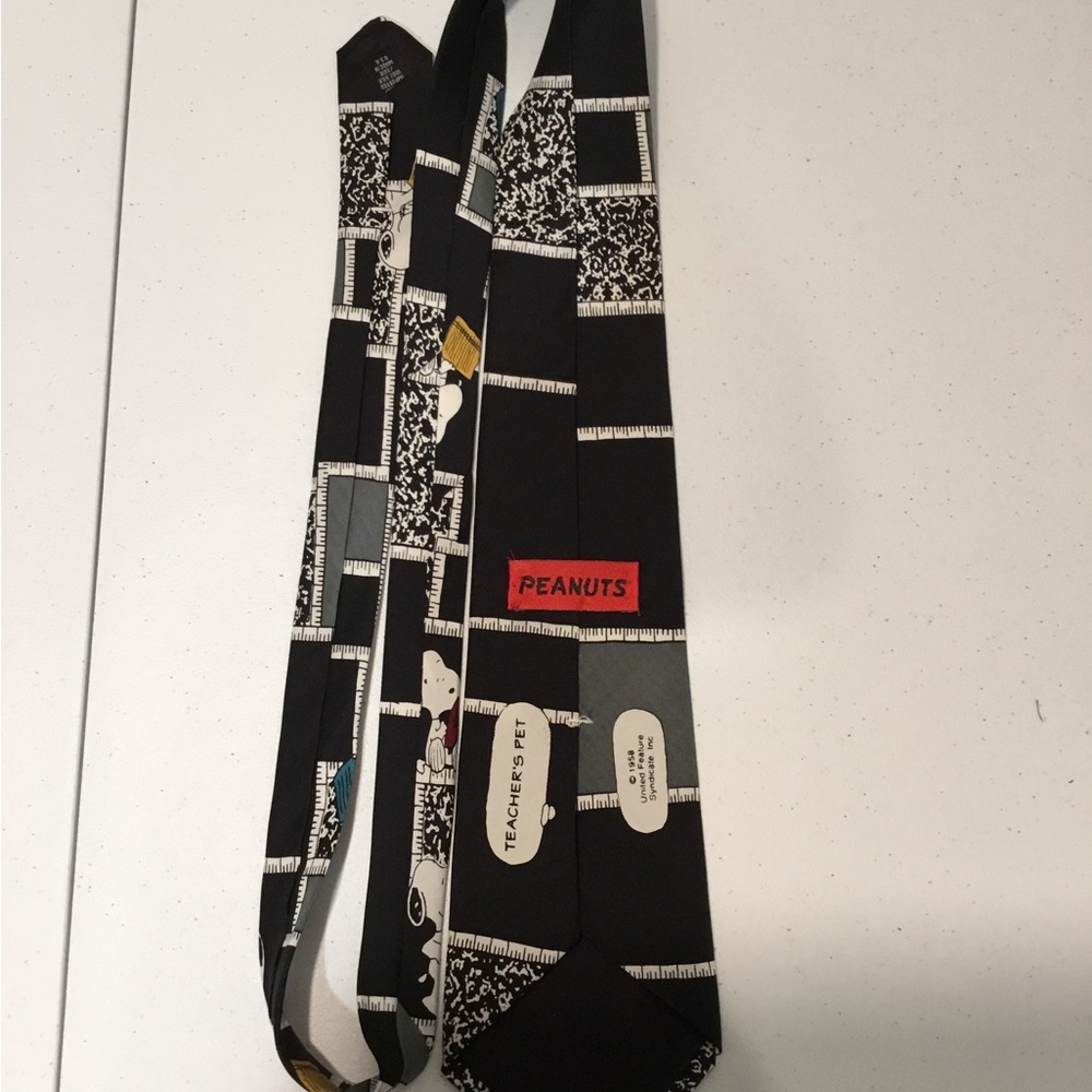 Vintage PEANUTS Teachers Pet SNOOPY Necktie school Made in USA, 100% Silk - Picture 6 of 9